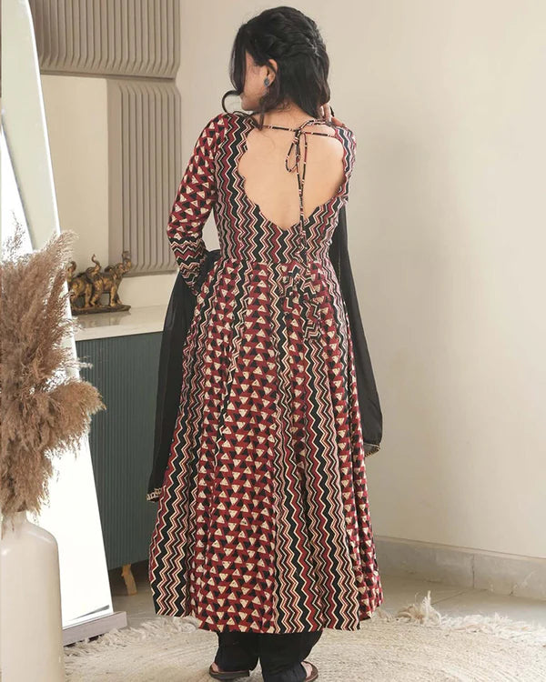 Womenline Black Color Laheriya Triangle Printed Pure Cotton Anarkali Suit