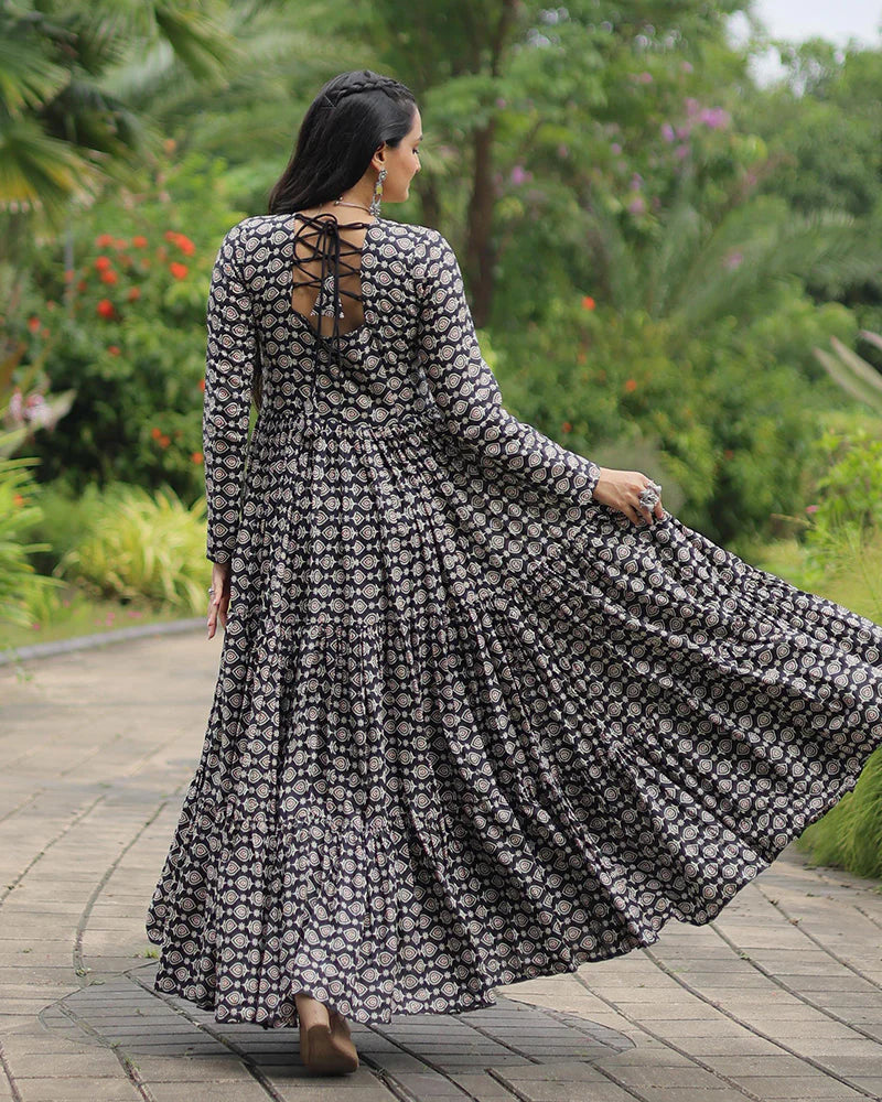 Womenline Black Color Cotton Gamthi Work Navratri Gown