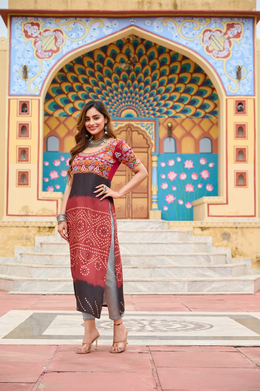 Womenline Printed Reyon Gamthi Work Kurti