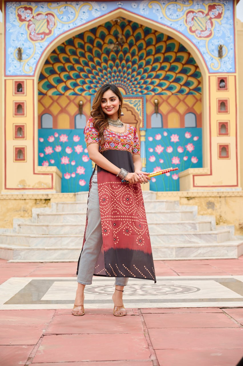 Womenline Printed Reyon Gamthi Work Kurti
