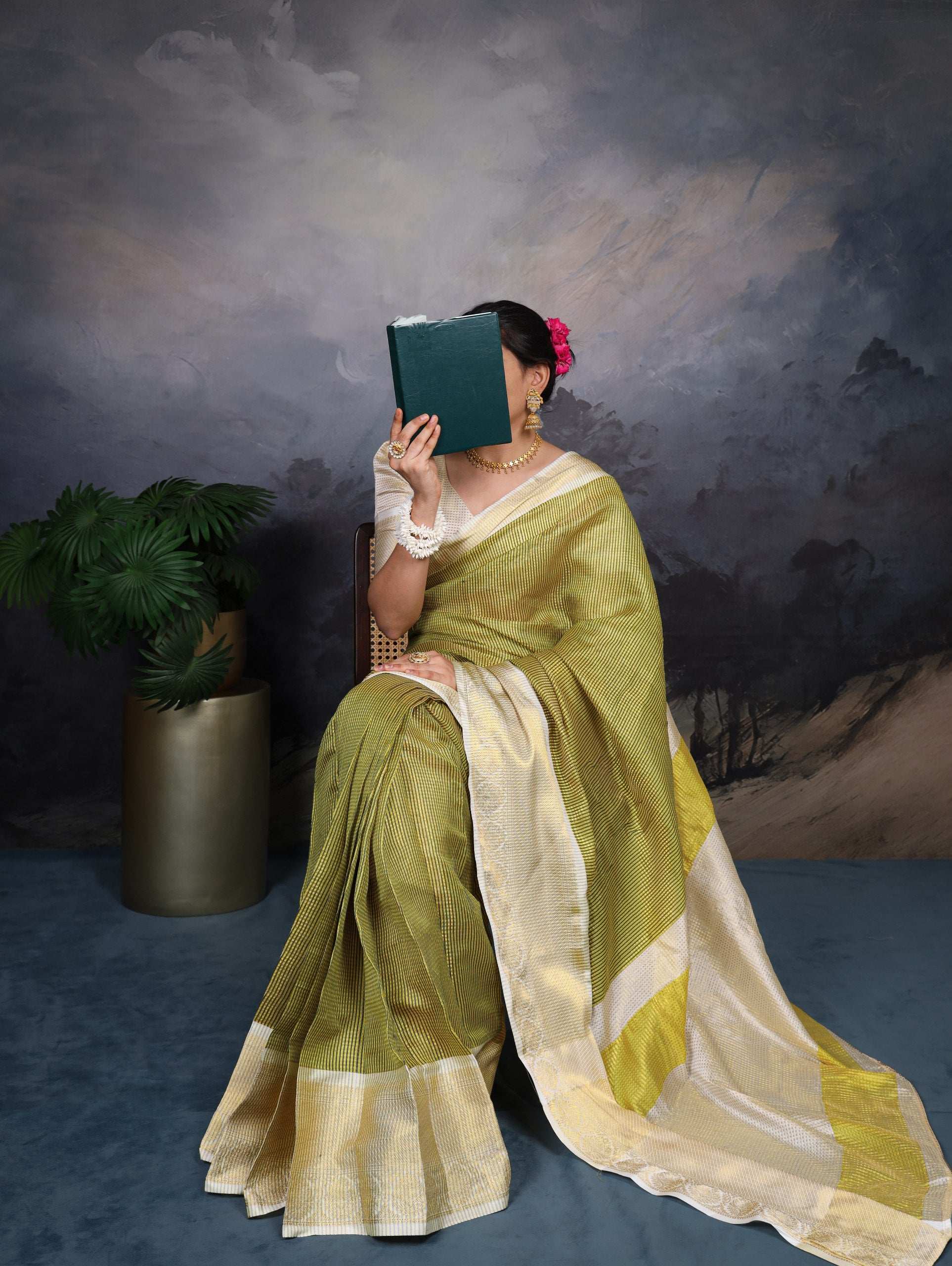 WomenLine Saree That Celebrates Feminine Grace Boldly