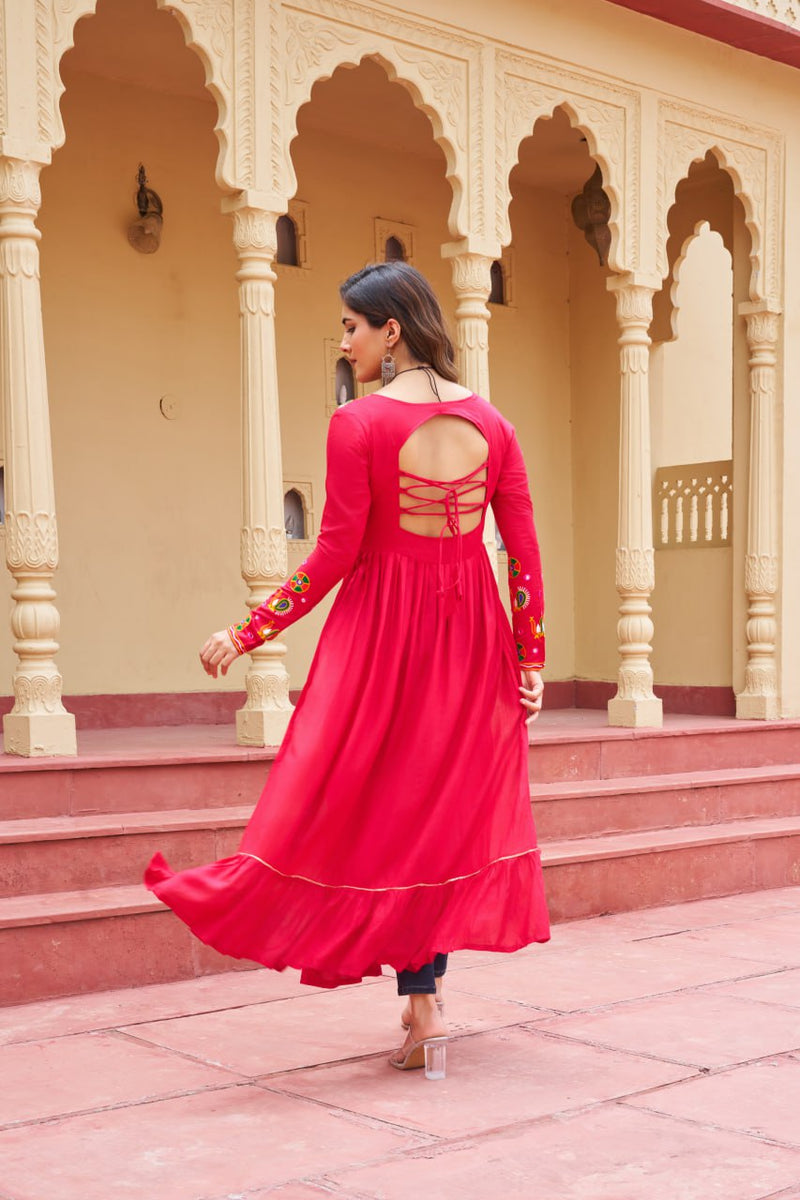 Womenline Reyon With Kutchi Gamthi Work Kurti