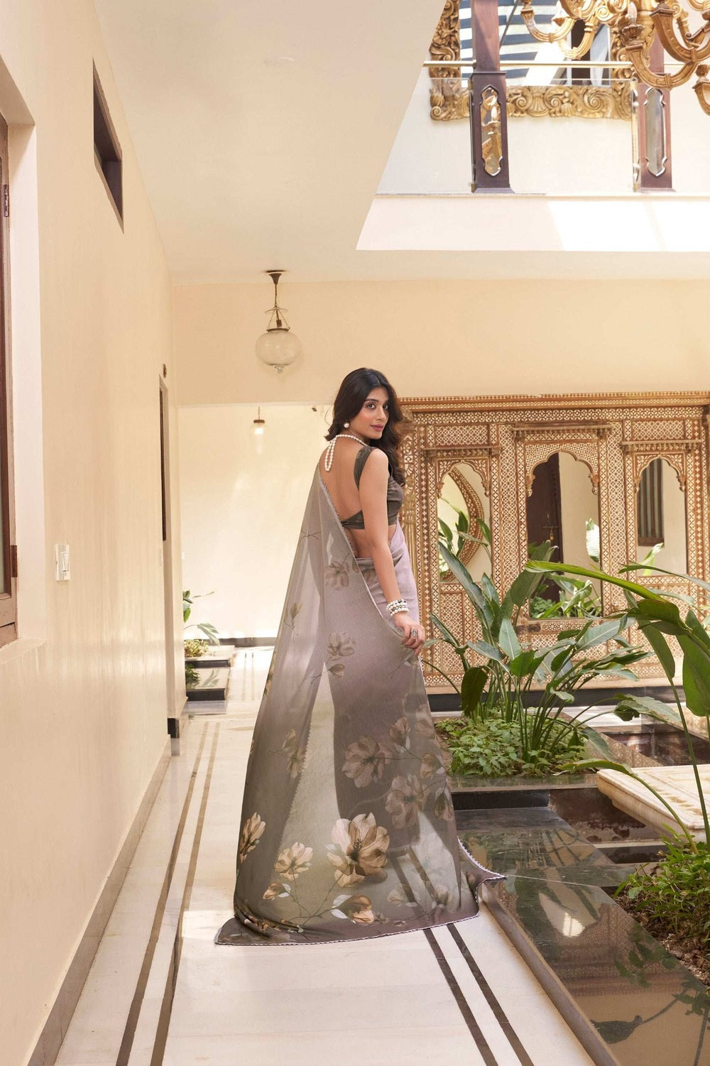 WomenLine Flawless Saree Woven for Iconic Appearances