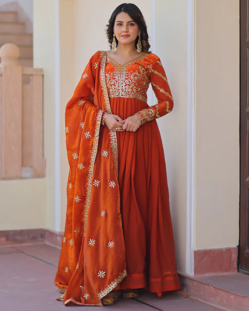 Womenline Fenta Color Fendi Embroidered Gown