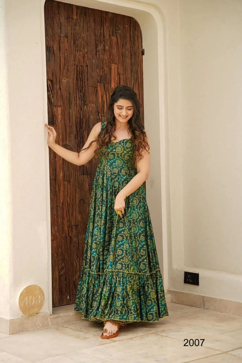 Womenline Green color anarkali suit