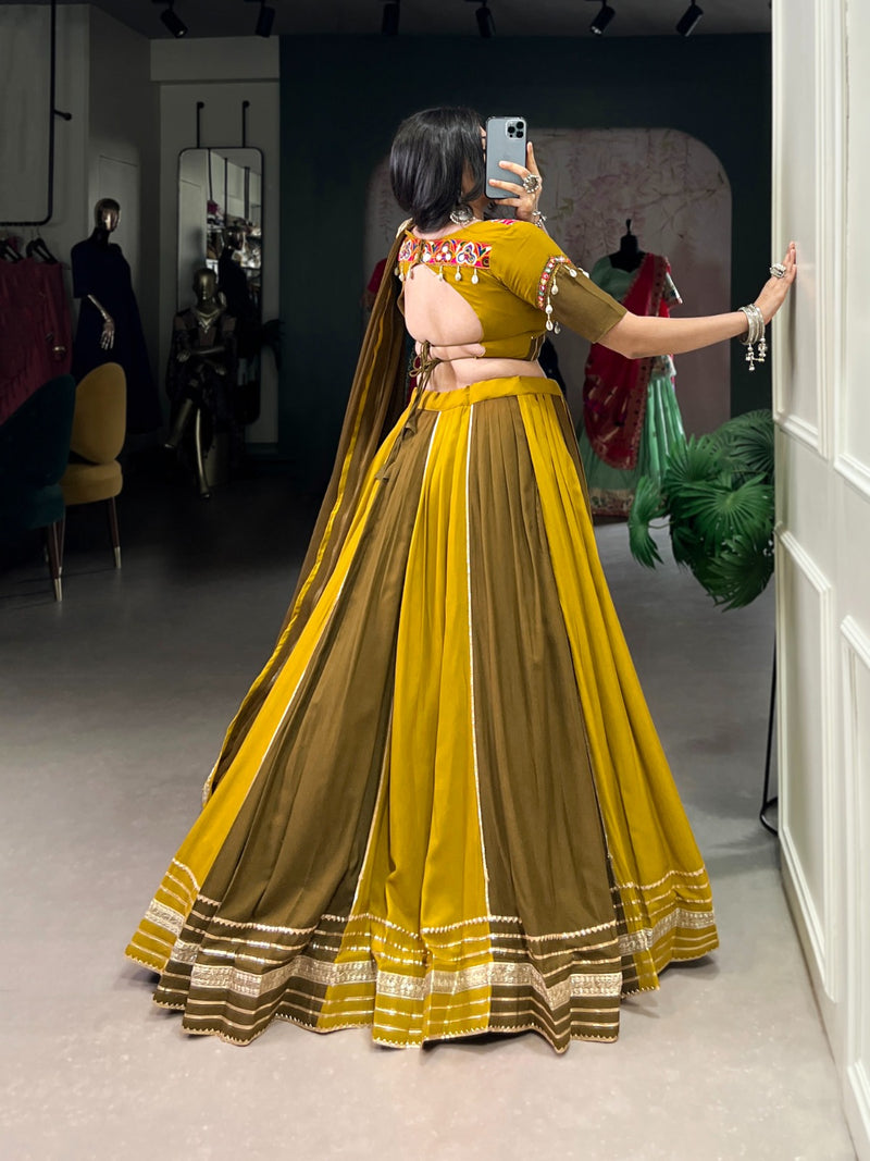 Womenline Garba to grace in one outfit