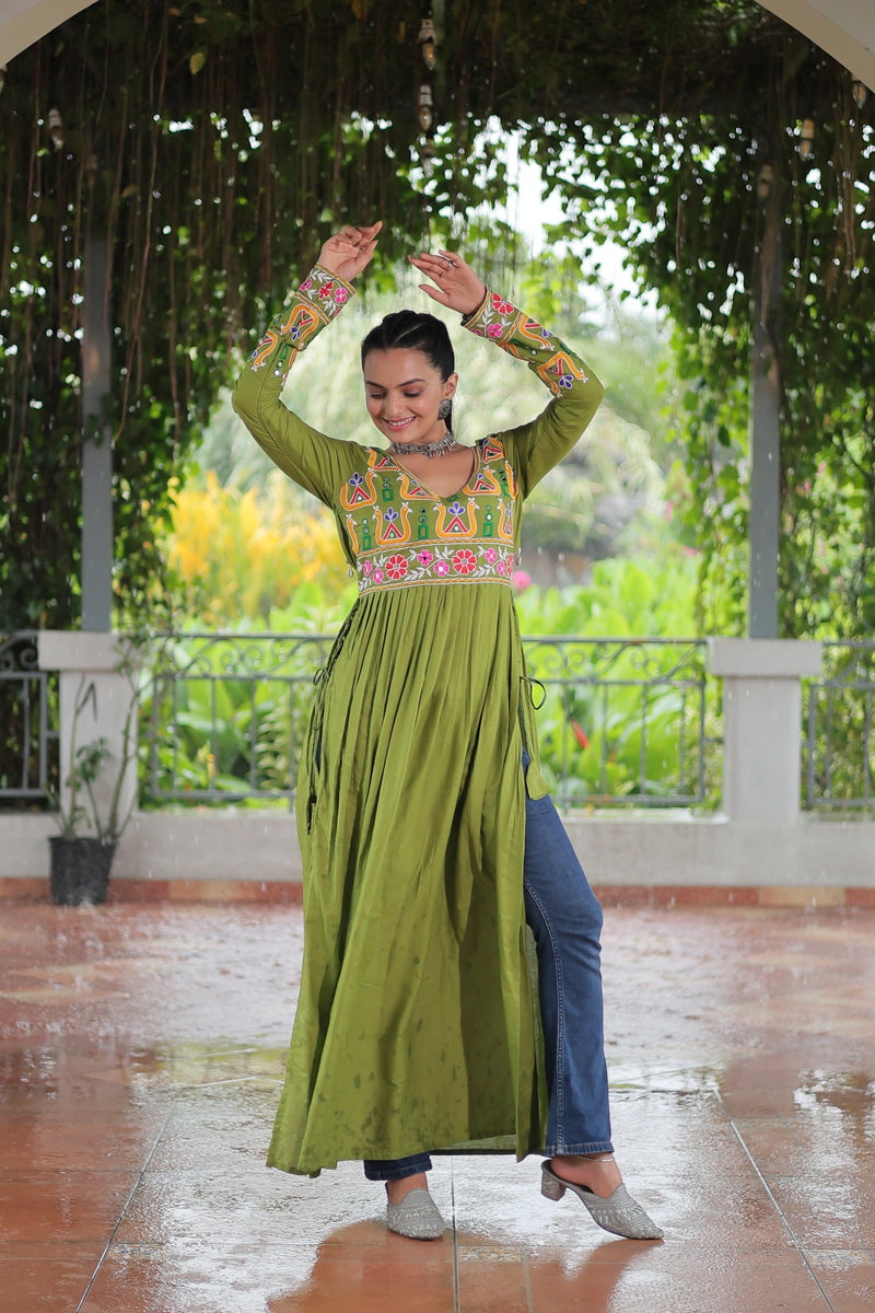 Womenline Green Color Reyon Navratri kurti