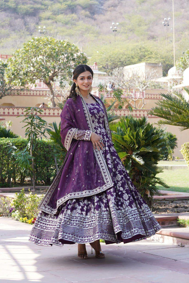 Womenline Starlight Silhouettes Gown