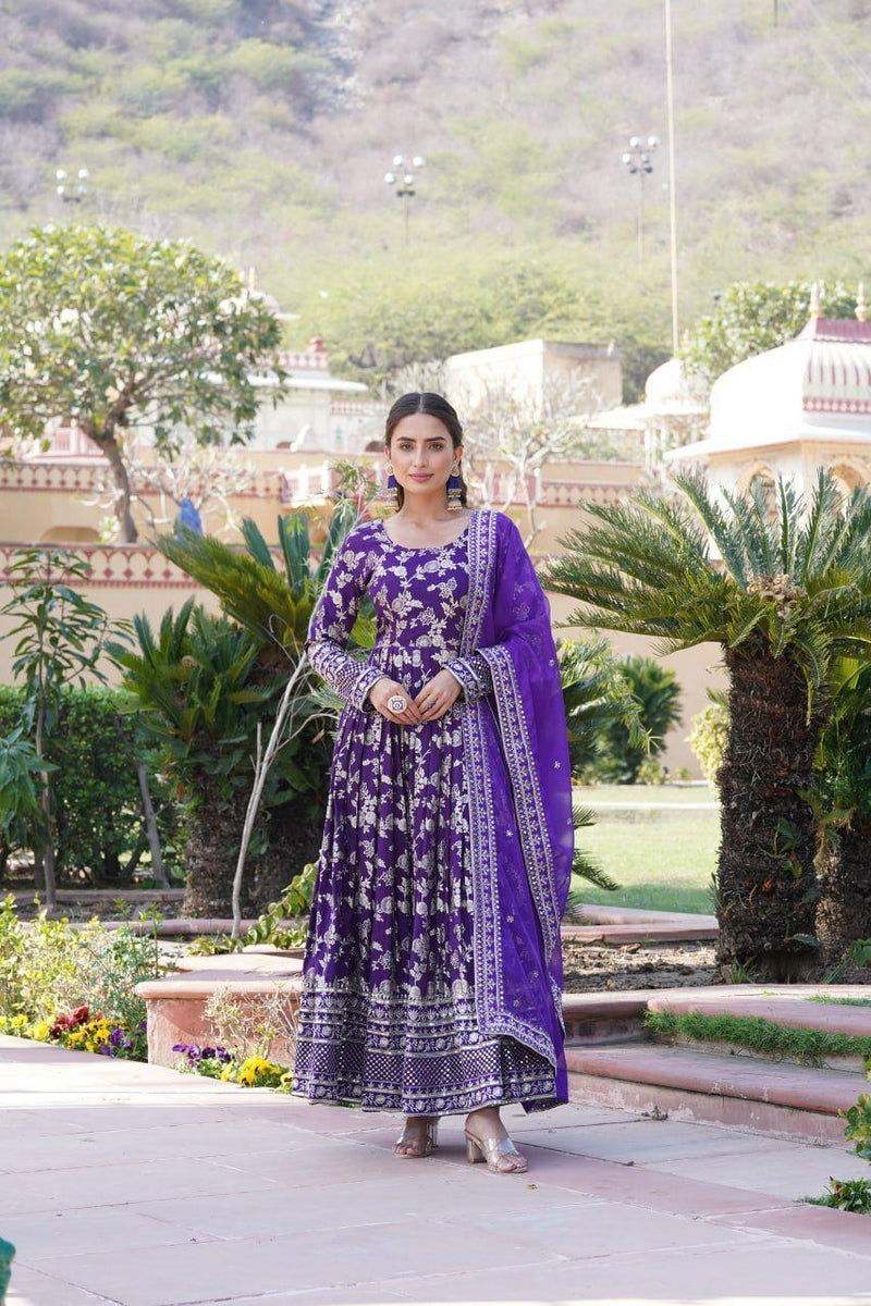 Womwnline The Royal Drape Gown