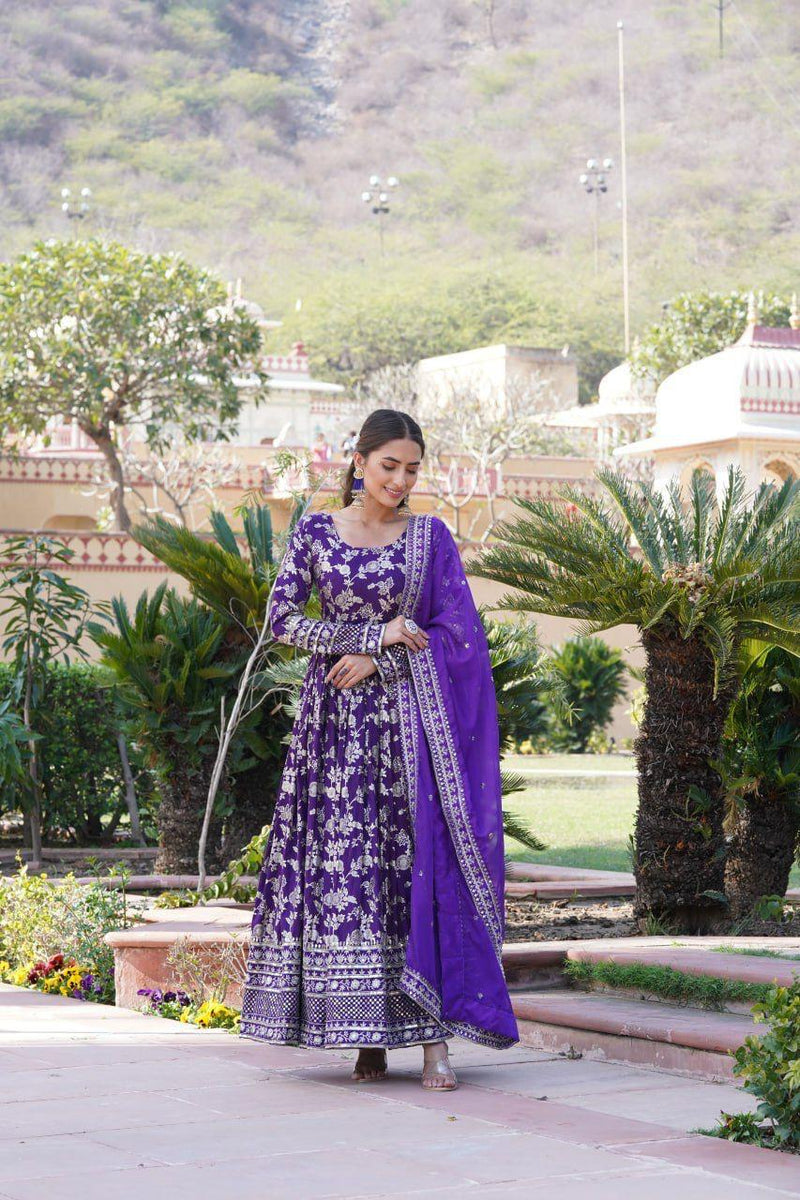 Womwnline The Royal Drape Gown