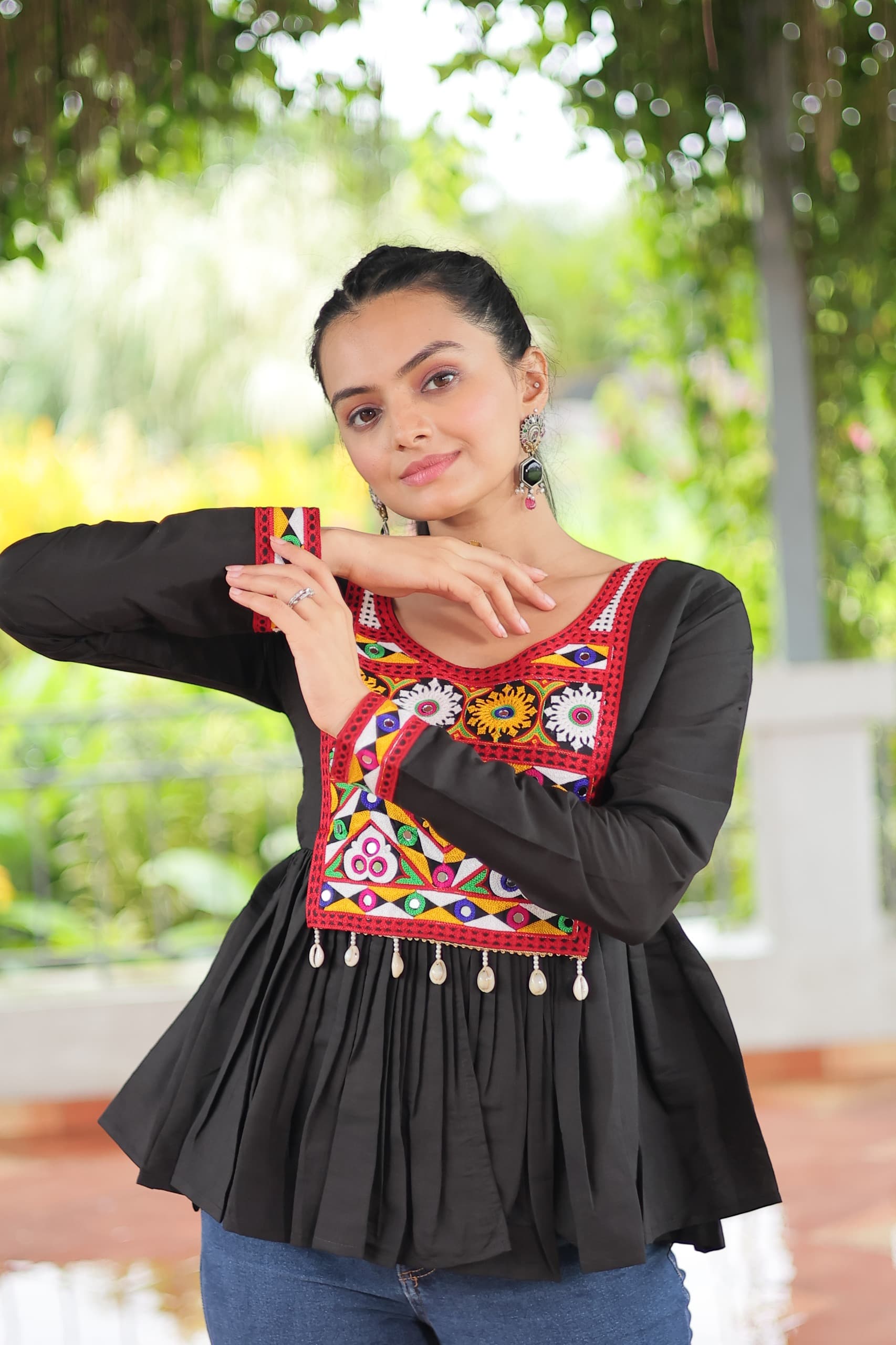 Womenline Black Color Roman Gamthi Work Tunic