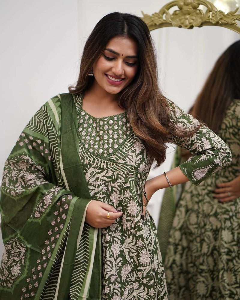 Womenline HEAVY FULLY FLAIRD ANARKALI STITCHIED SUIT SET
