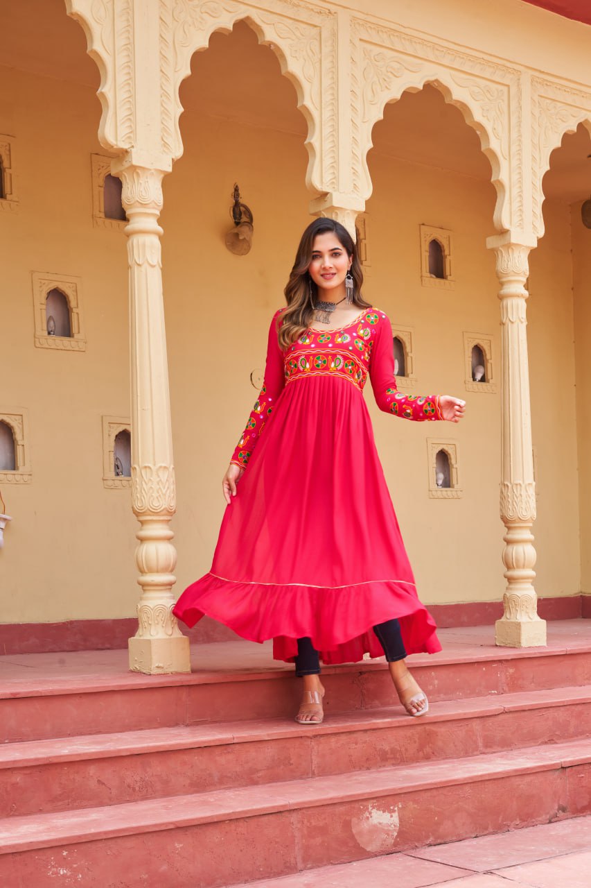 Womenline Reyon With Kutchi Gamthi Work Kurti