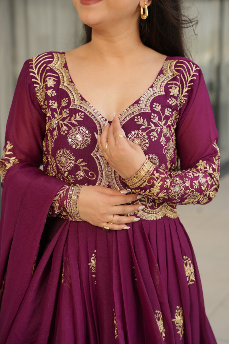 Womwnline Wine Color Star Georgette Gown