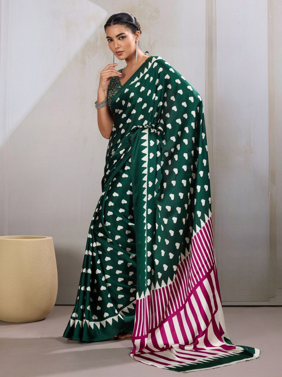 Womenline Emerald Green Heart Print Designer Saree with Magenta Geometric Statement Pallu