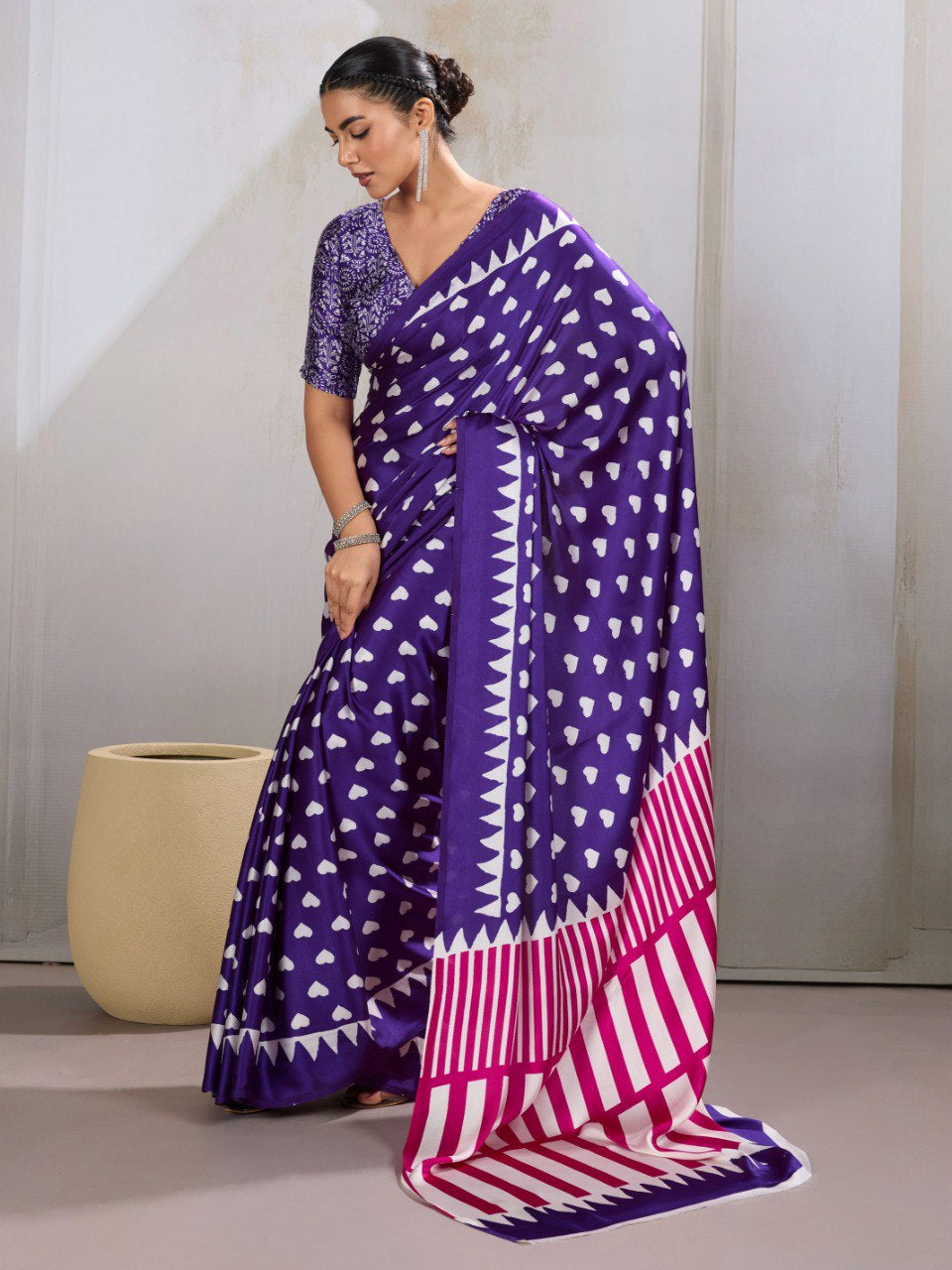 Womenline Royal Purple Heart Print Saree with Pink Geometric Designer Pallu